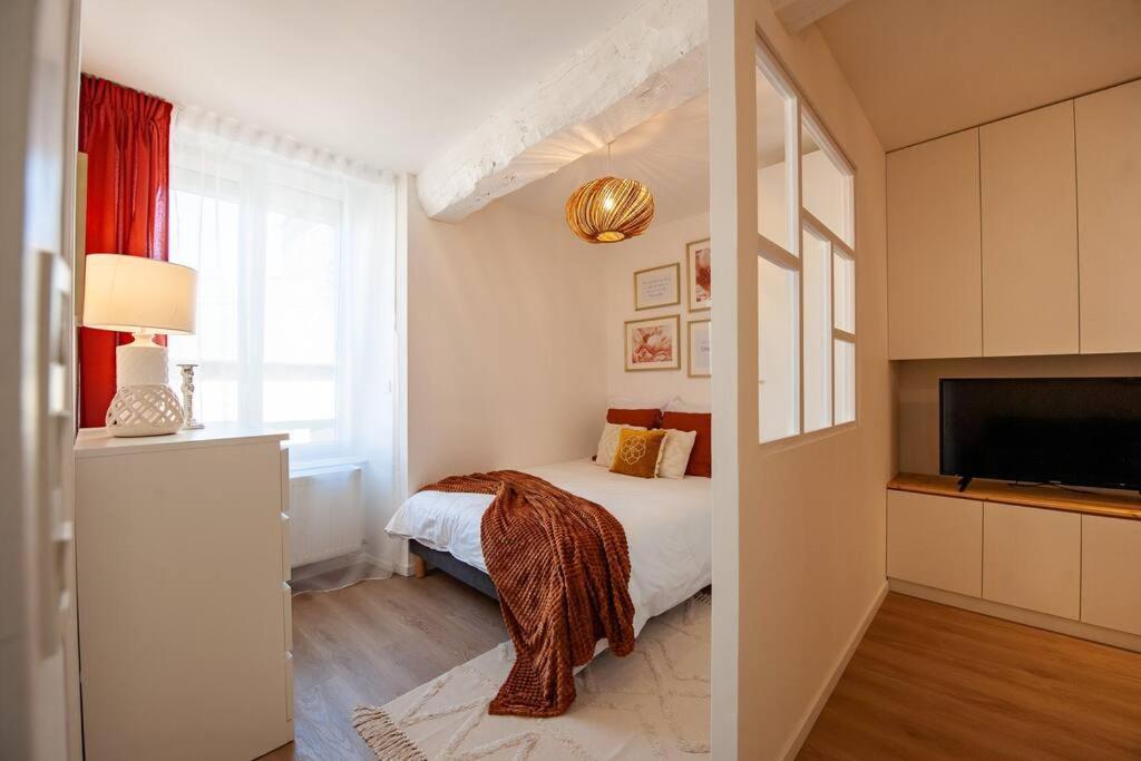 Le Cocoon - Appartement Dans Maison Du Xviieme Siecle Fougères エクステリア 写真