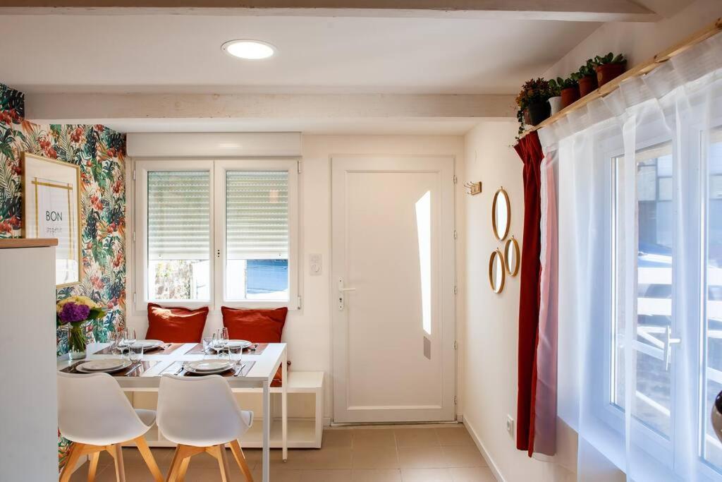 Le Cocoon - Appartement Dans Maison Du Xviieme Siecle Fougères エクステリア 写真