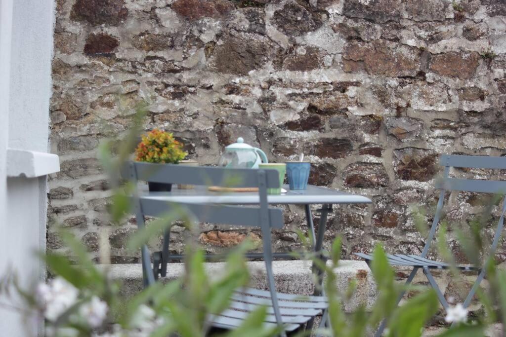 Le Cocoon - Appartement Dans Maison Du Xviieme Siecle Fougères エクステリア 写真