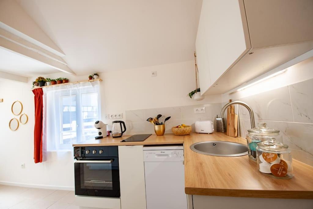 Le Cocoon - Appartement Dans Maison Du Xviieme Siecle Fougères エクステリア 写真