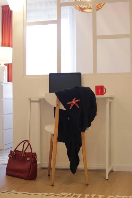 Le Cocoon - Appartement Dans Maison Du Xviieme Siecle Fougères エクステリア 写真